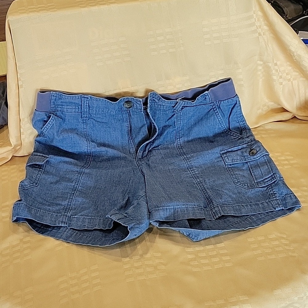 Lew Women's shorts